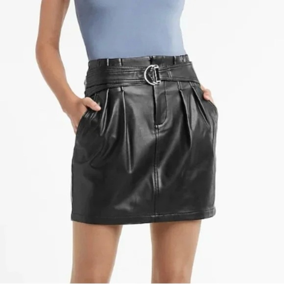 🖤🖤EXPRESS FAUX LEATHER BELTED SKIRT🖤SZ S🖤NWT - Picture 4 of 16